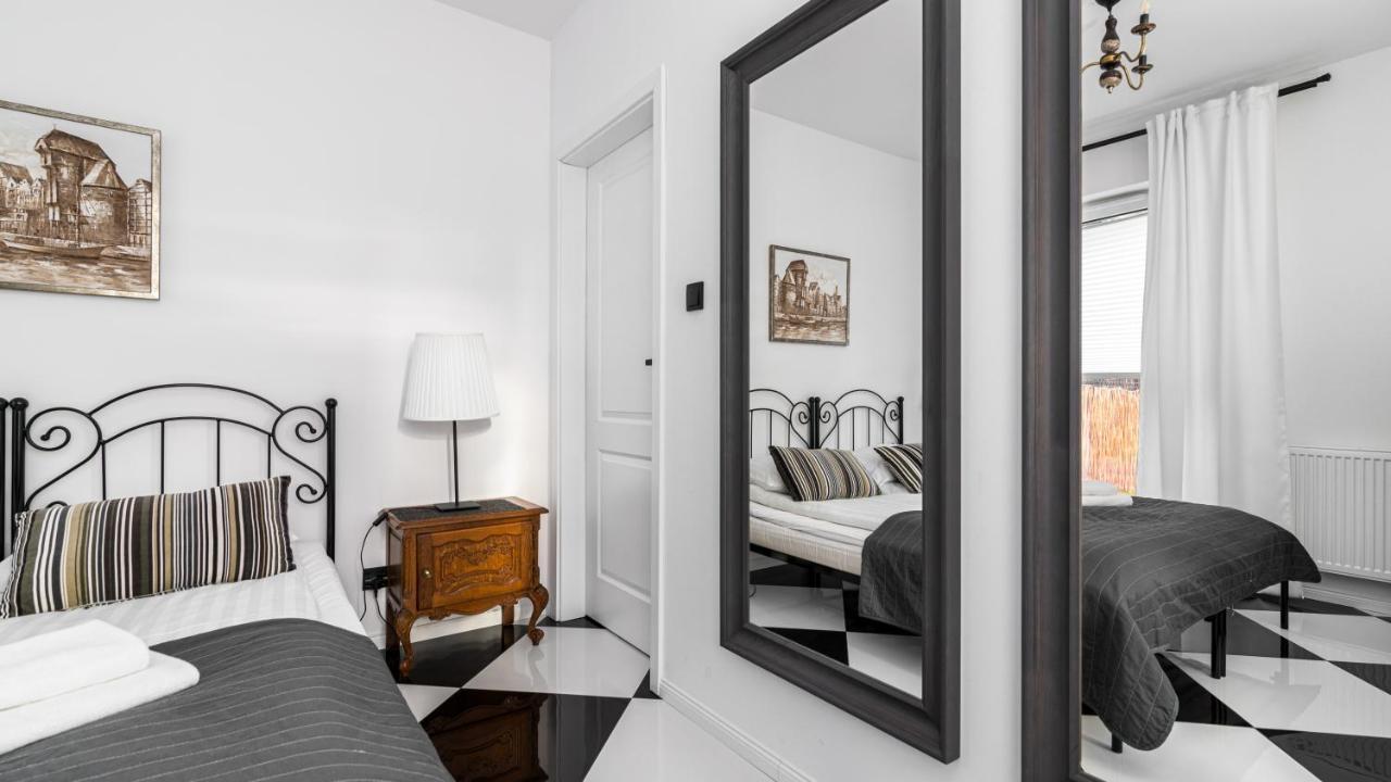 Comfy - Stare Z Ogrodem Apartmán